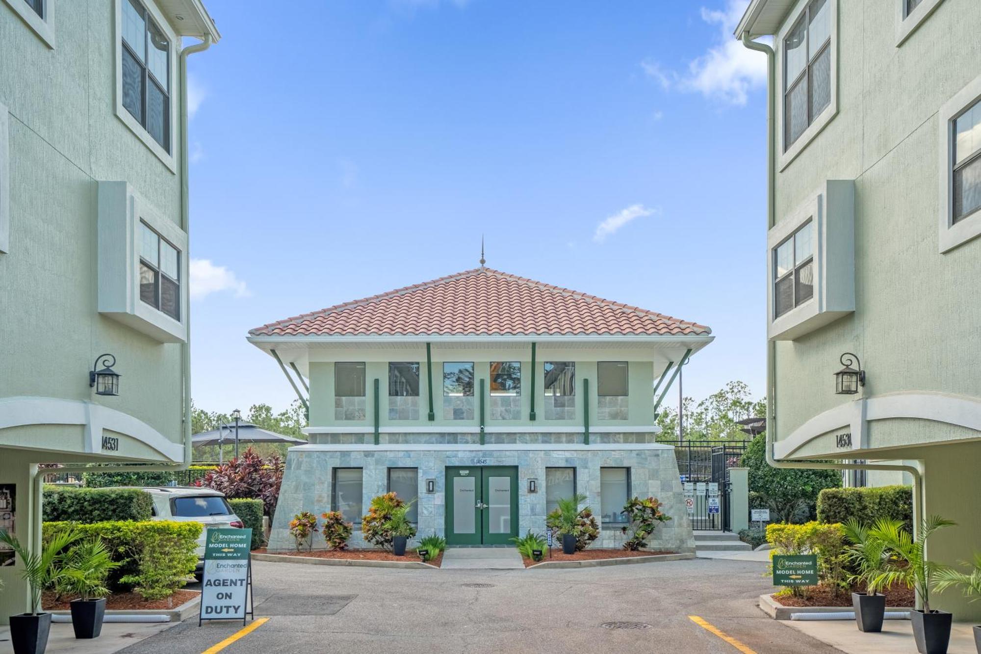 Long Weekend Escape - Townhome By Disney! ออร์ลันโด ภายนอก รูปภาพ